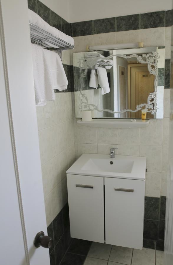 Hotel Anesi Athènes Extérieur photo